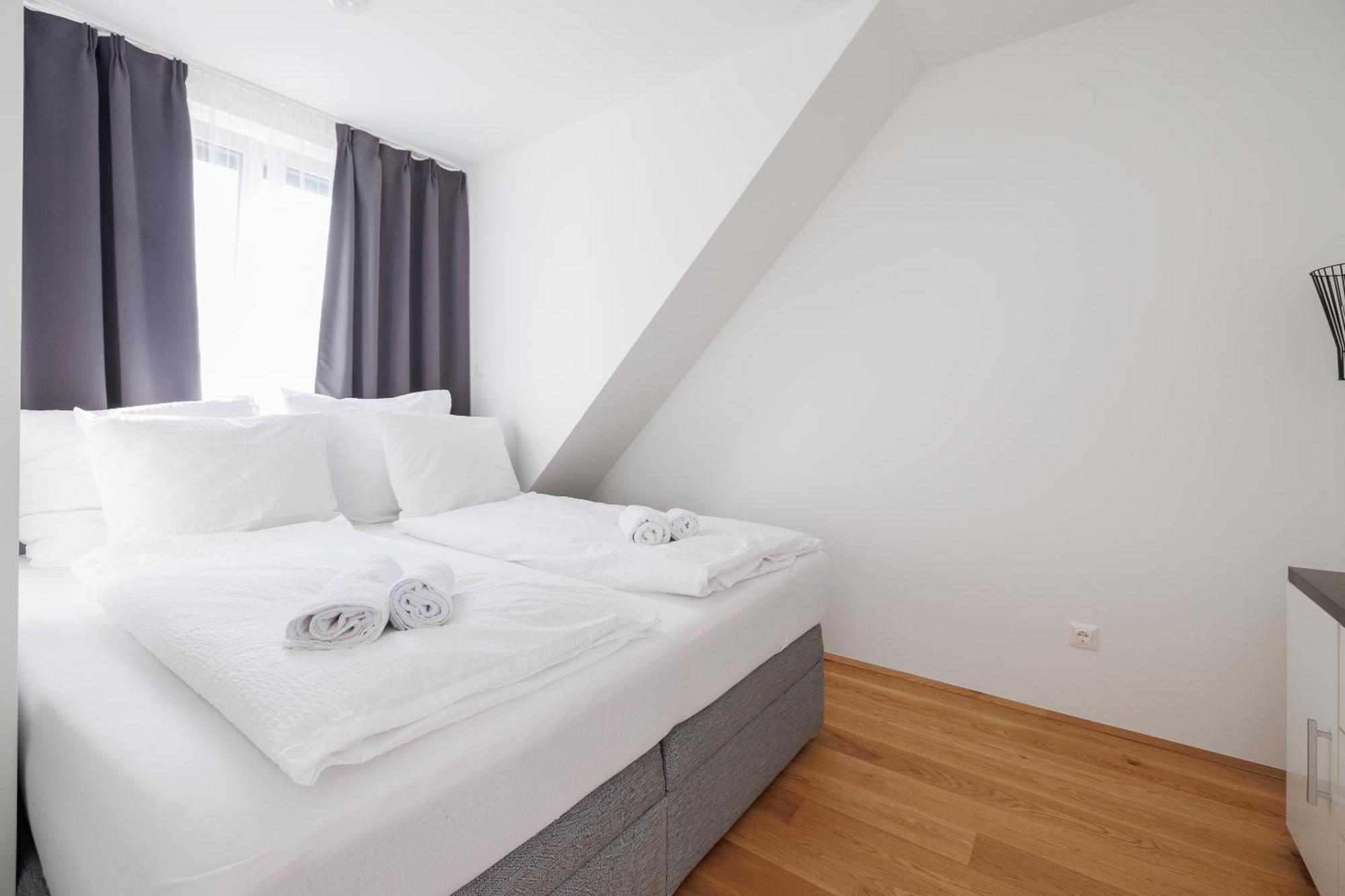 Symphony Apartments 38 - Modern Loft With Terrace And Grill In Central Location Wien Eksteriør billede