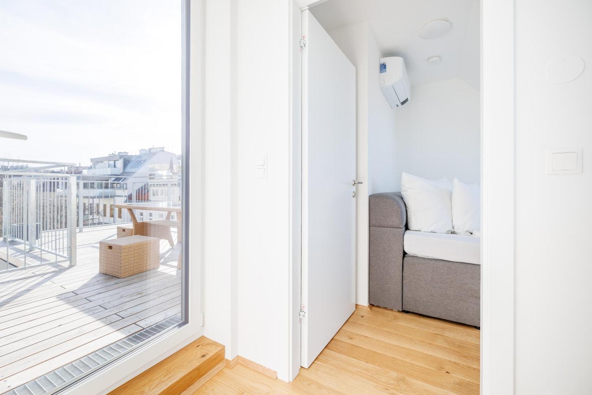 Symphony Apartments 38 - Modern Loft With Terrace And Grill In Central Location Wien Eksteriør billede