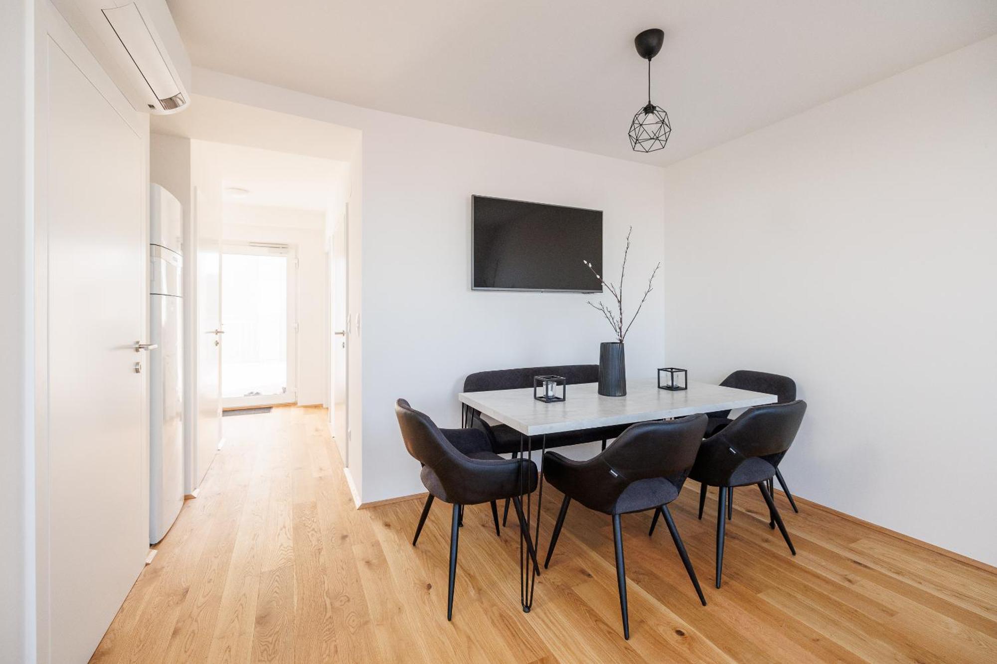 Symphony Apartments 38 - Modern Loft With Terrace And Grill In Central Location Wien Eksteriør billede