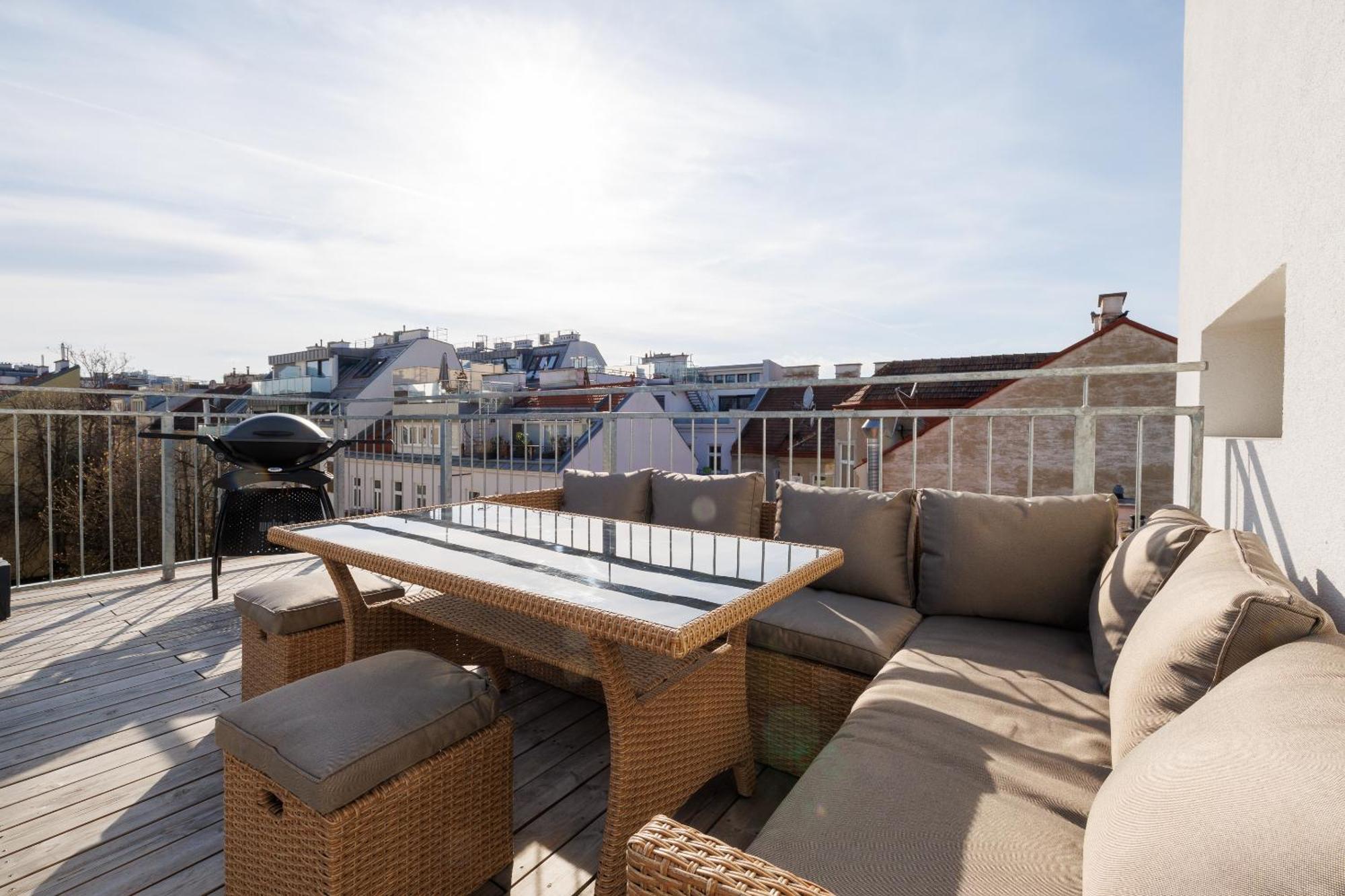 Symphony Apartments 38 - Modern Loft With Terrace And Grill In Central Location Wien Eksteriør billede